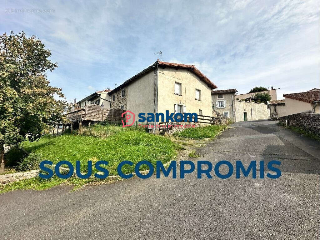 Maison à CHADRAC