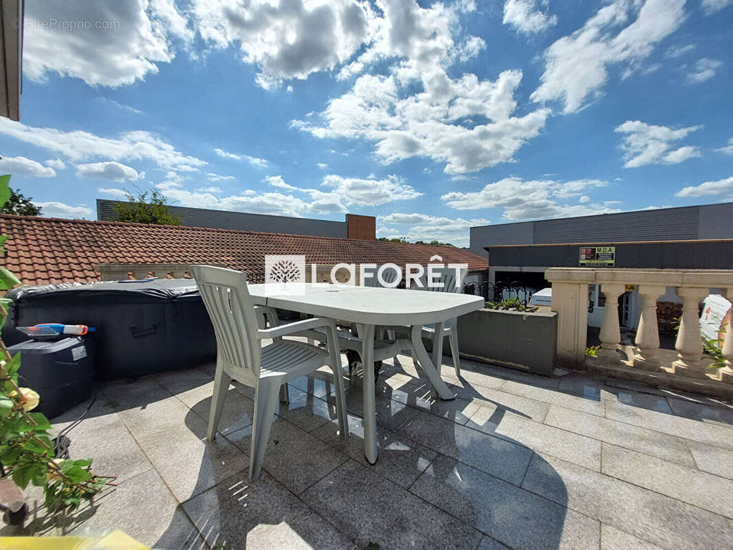 Appartement à AUDUN-LE-TICHE