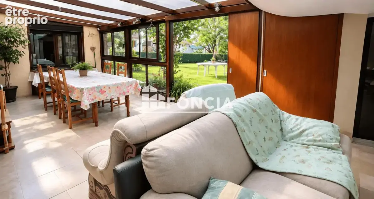 Maison 6 pièces avec dépendances sur  env. 1 750 m² de terrain - photo 7