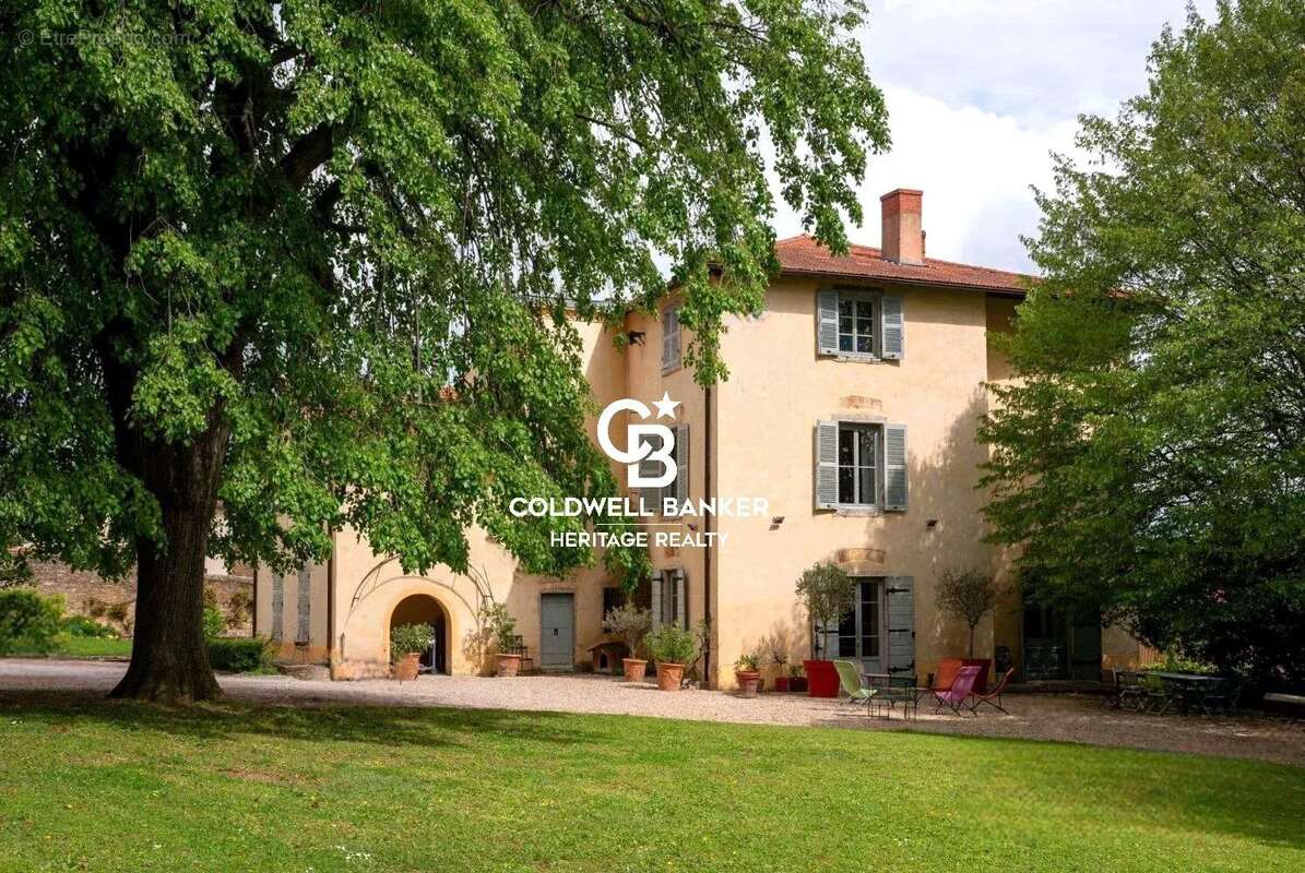 Maison à CURIS-AU-MONT-D'OR