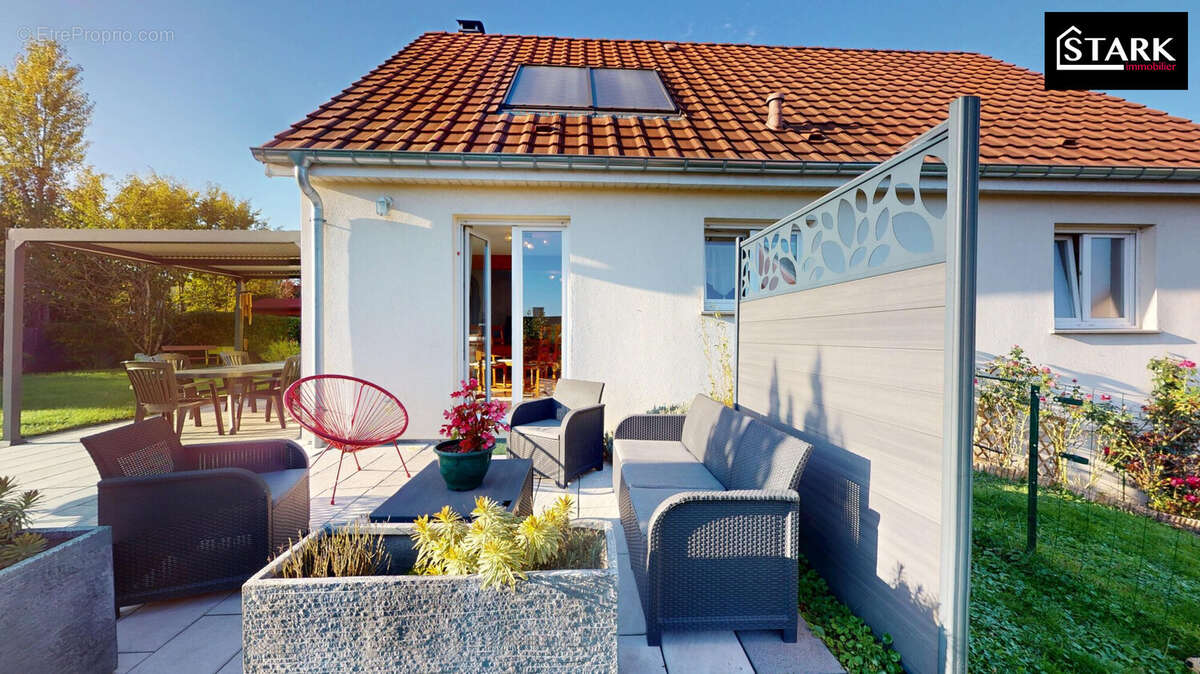 Maison à BESSONCOURT