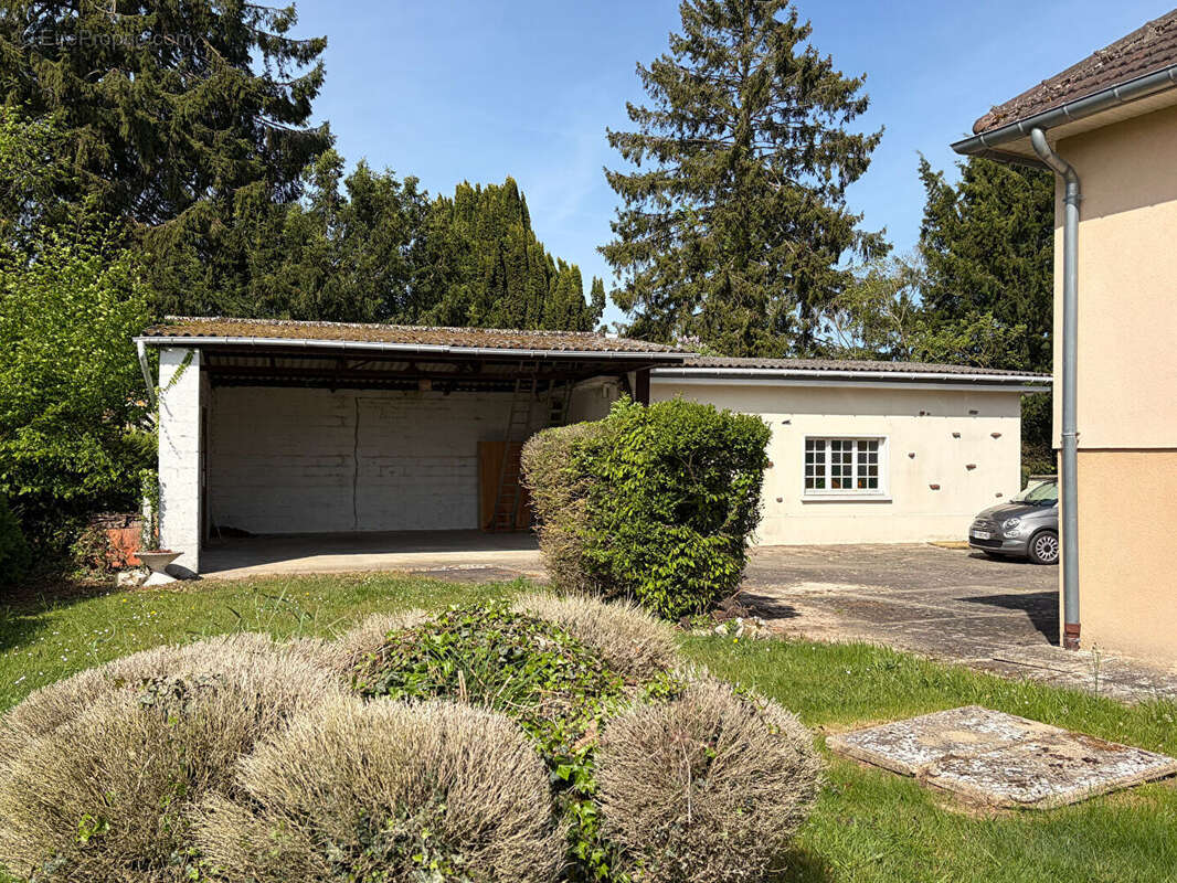 Maison de plain-pied à LA LONDE, - photo 2