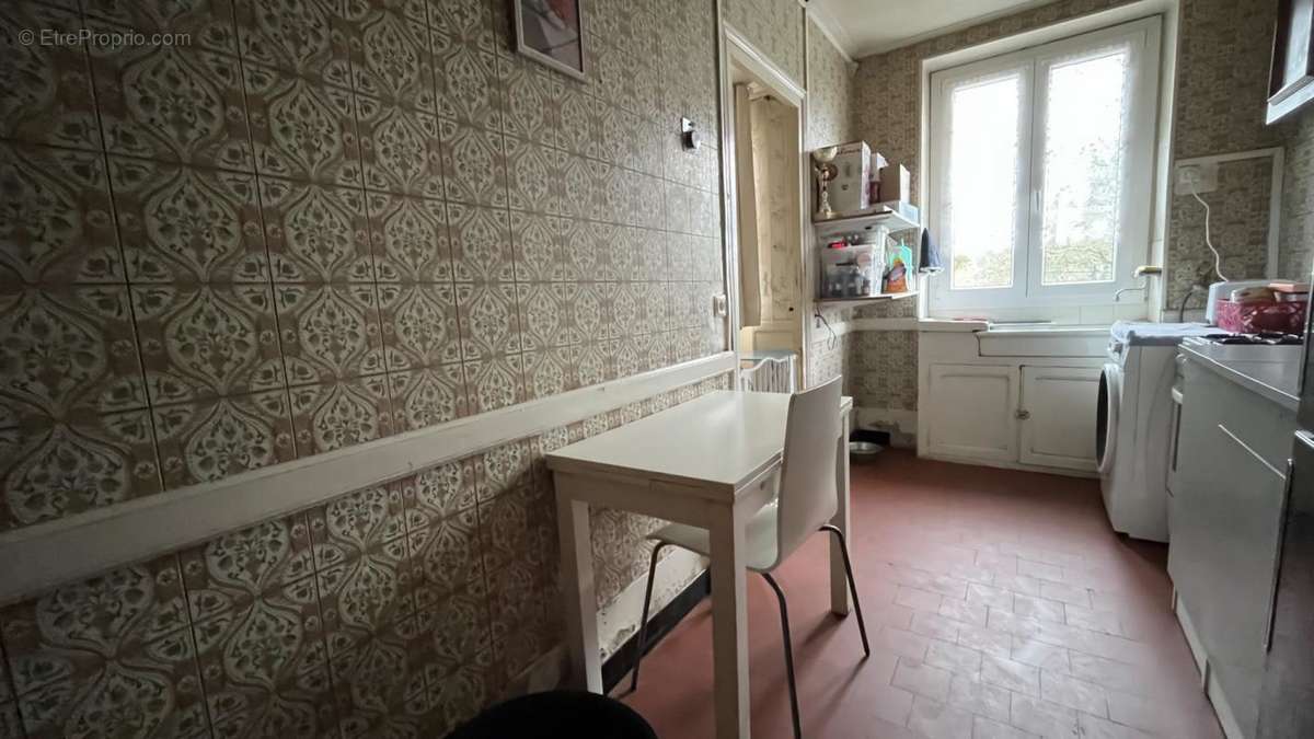 Maison à BARD-LE-REGULIER