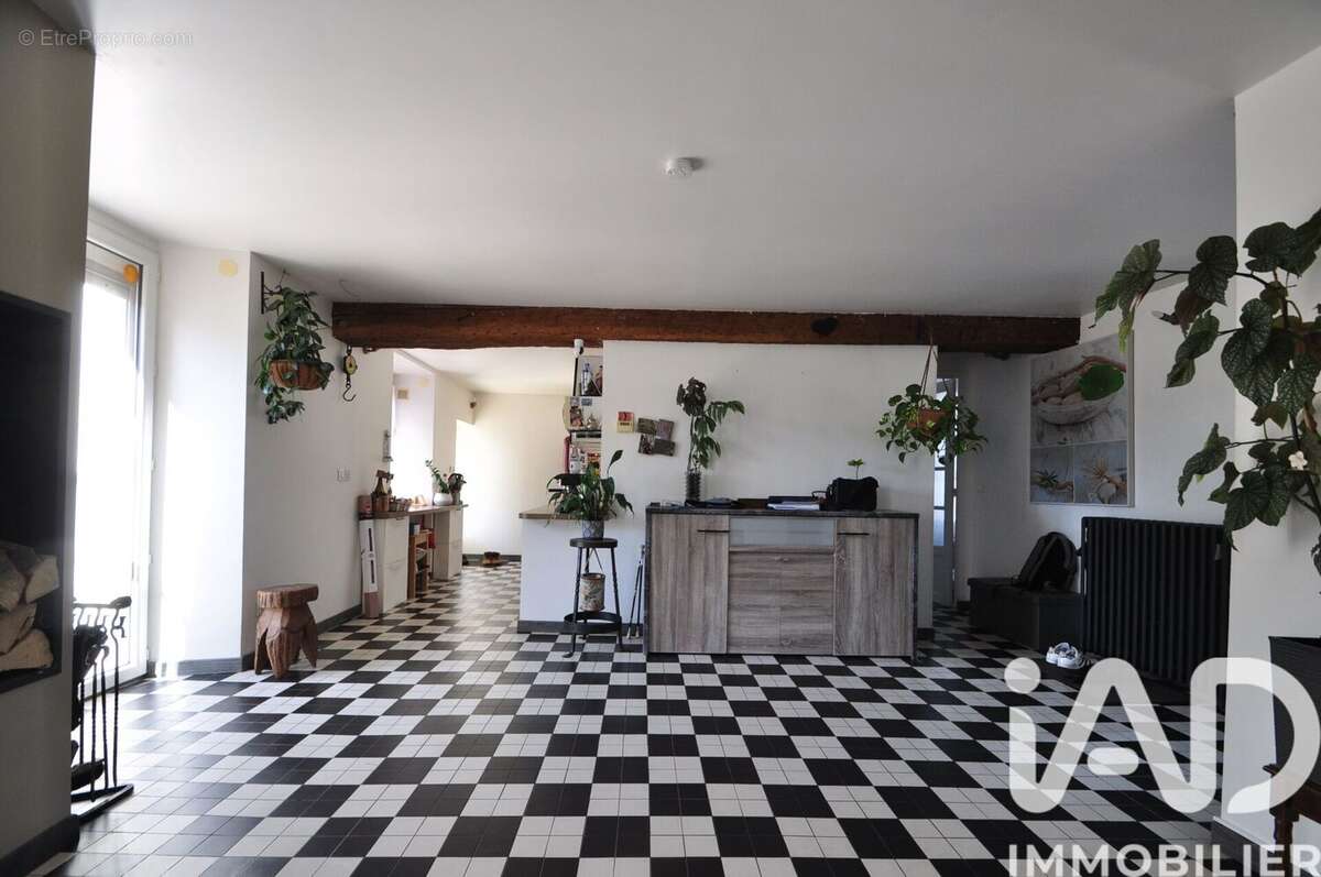 Maison 130 m² à Dampmart  - photo 8