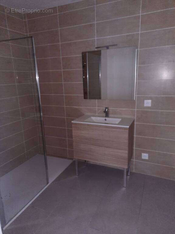 Appartement à VERSONNEX