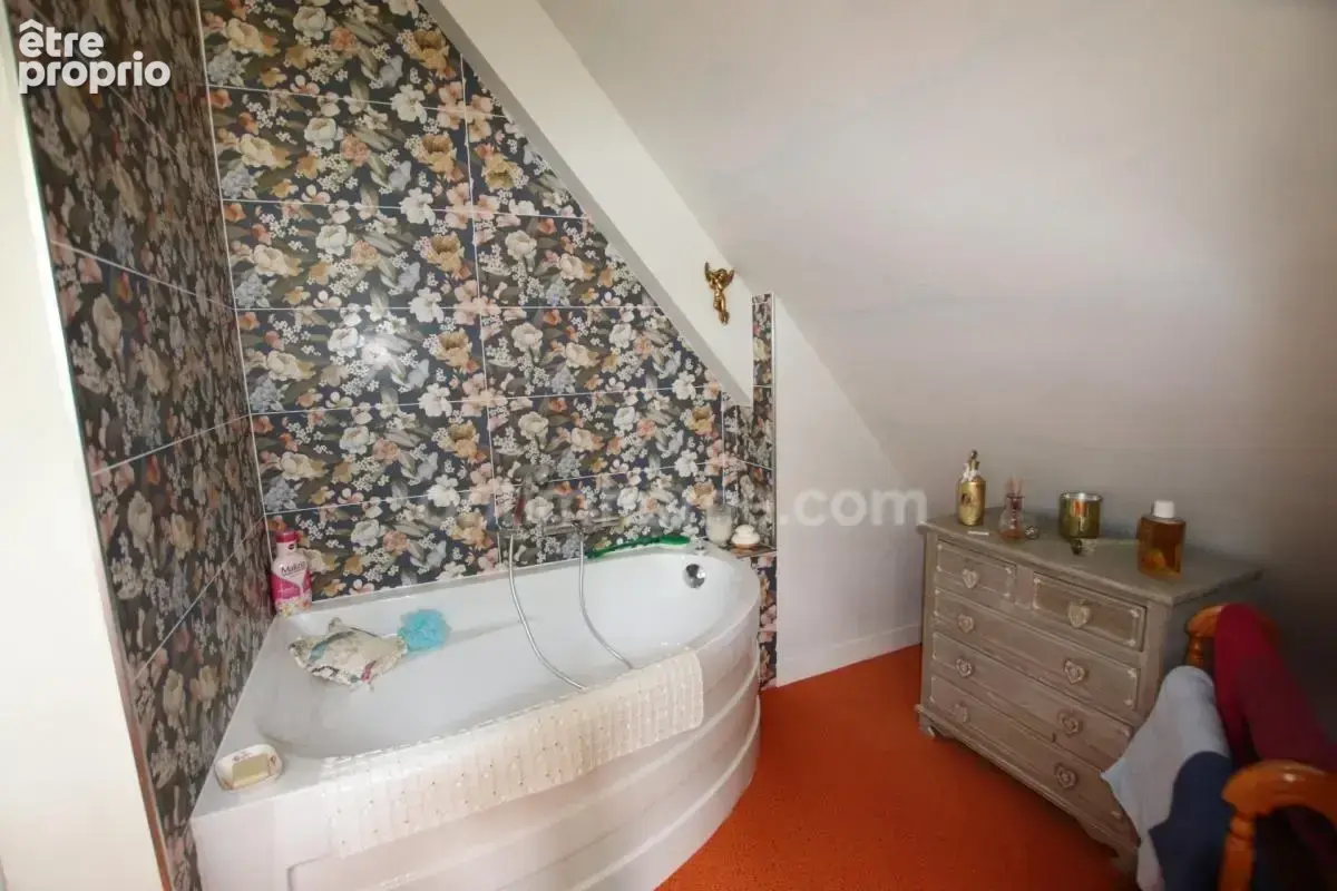LA GACILLY MORBIHAN, Belle maison familiale de 5 chambres vendue en Viager occupé - photo 18