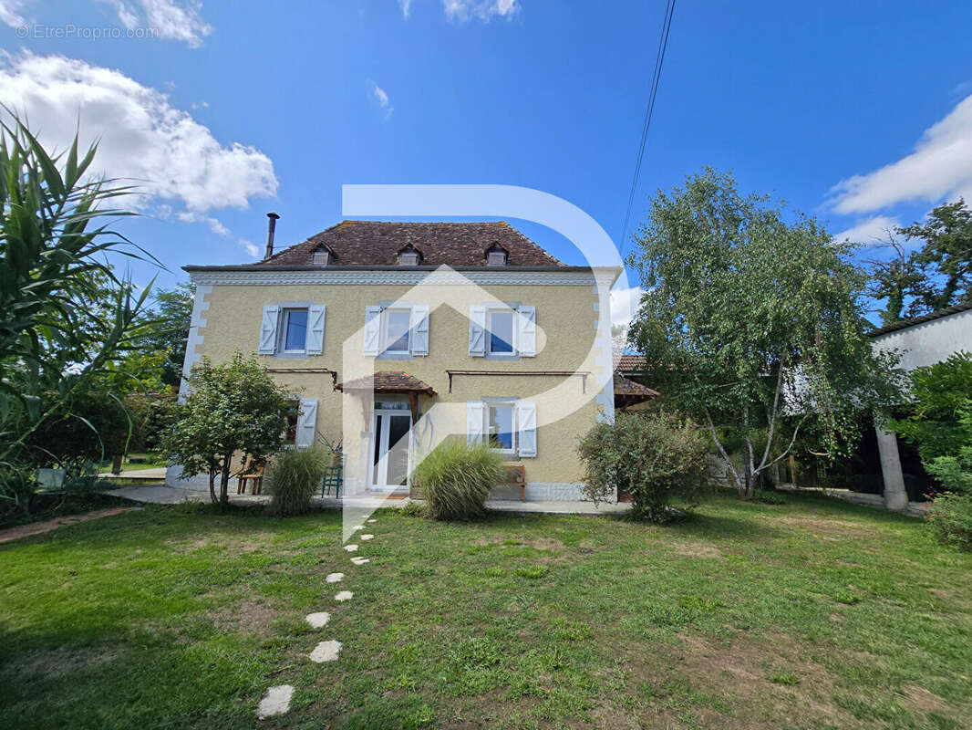 Maison à HAGETAUBIN