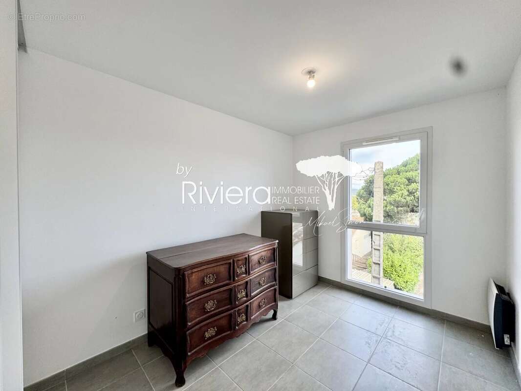 Appartement à LA CROIX-VALMER