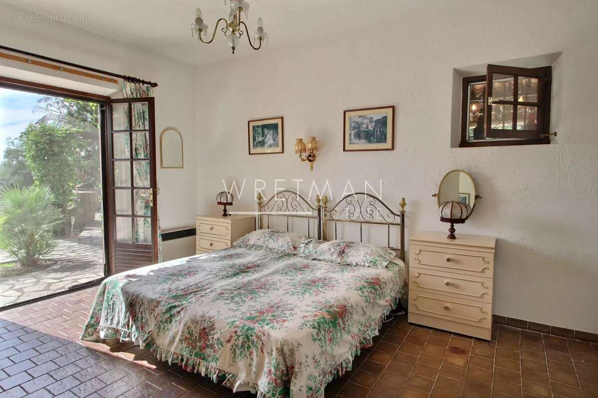 Maison à MONTAUROUX