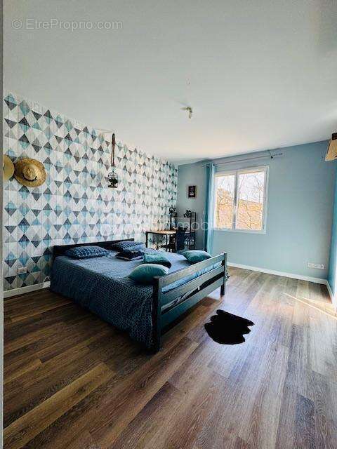 Maison contemporaine (2015) de plain-pied – 257 m² – Terrain 3 456 m² avec piscine – Barro (16) - photo 13
