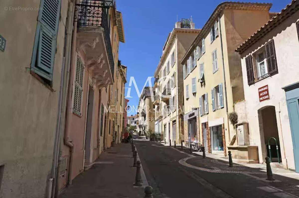 Appartement à LE CANNET