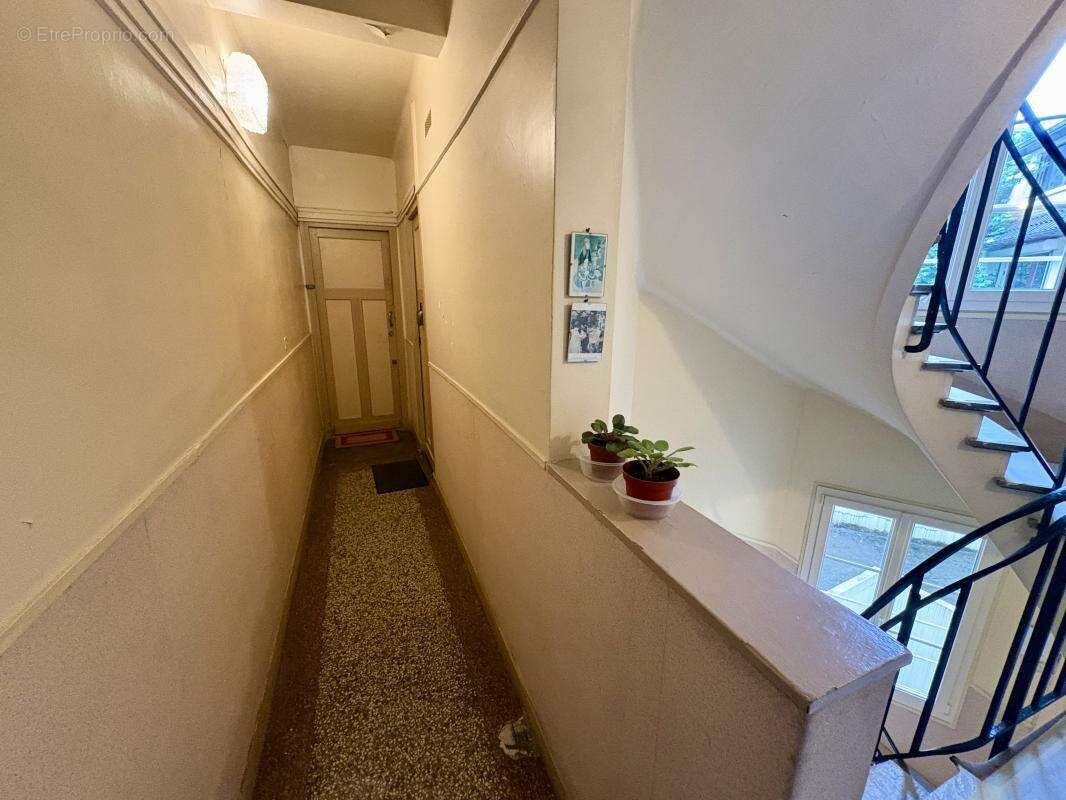 Appartement à PARIS-19E