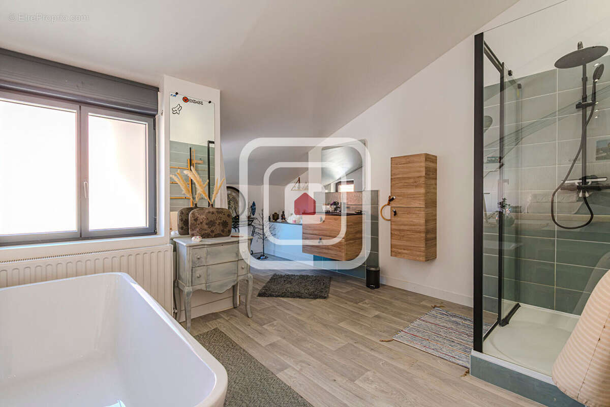 Exclusivite maison bourgeoise de caractere centre hermonville avec dependances et chartil - photo 12
