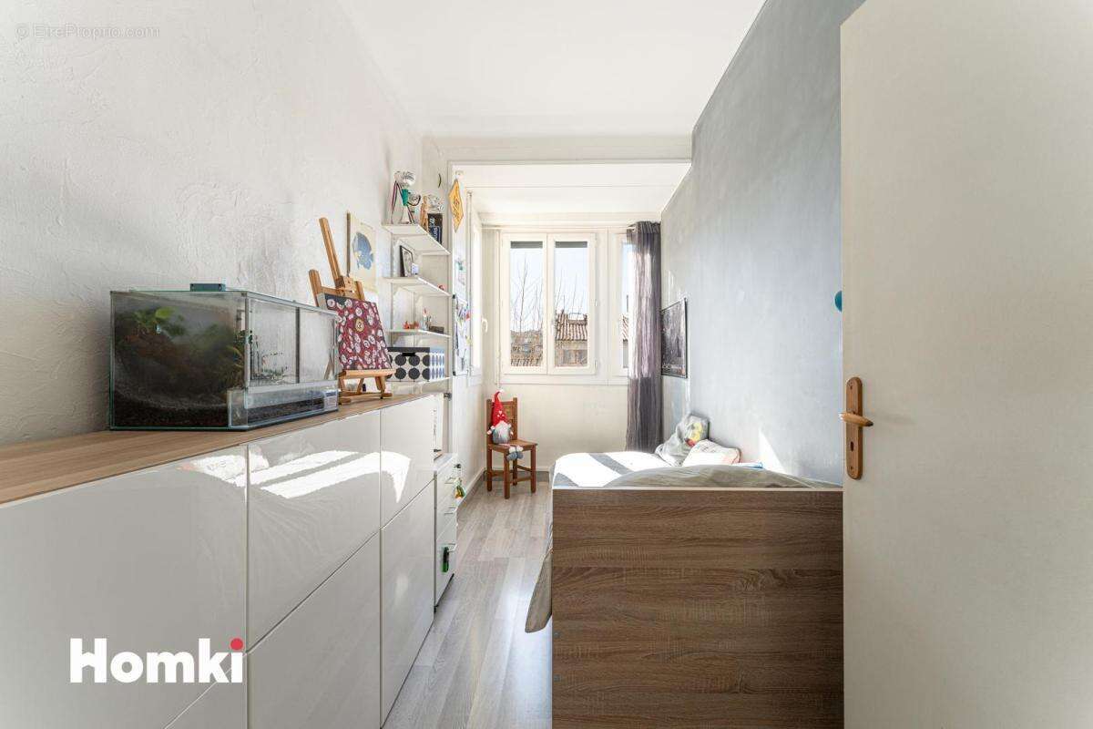 Appartement à MARSEILLE-7E