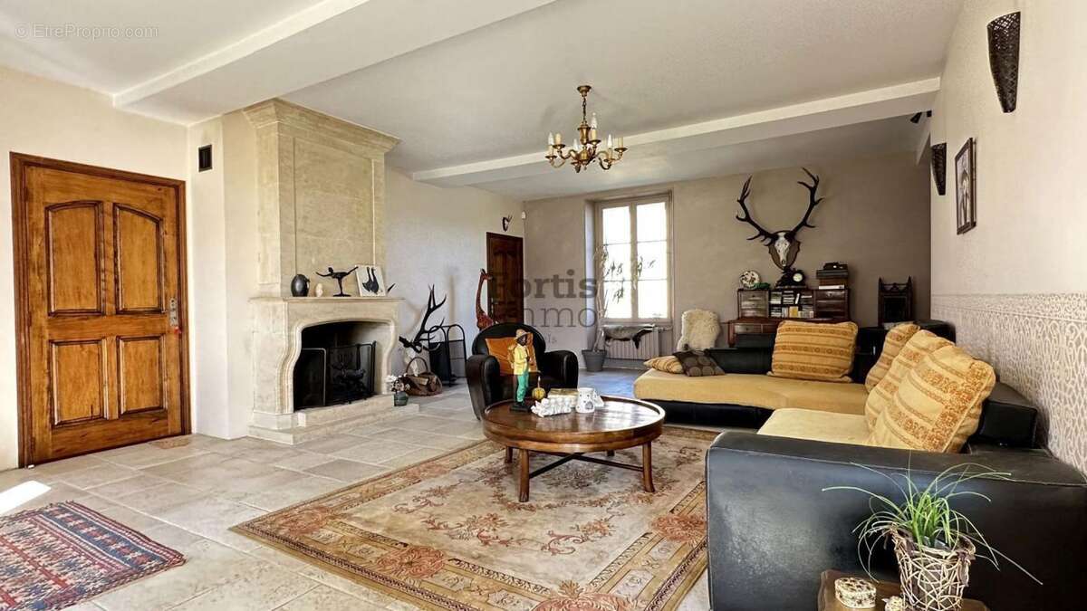 Maison à TORCY-EN-VALOIS