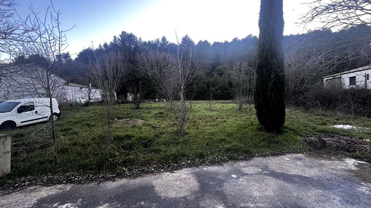 Terrain à CESSENON-SUR-ORB