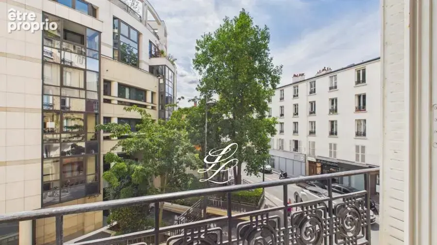 Appartement 61 m² à Paris-15e  - photo 3