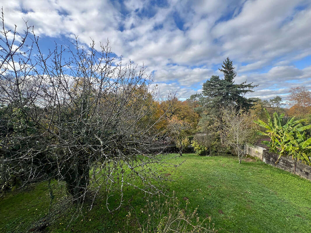 Maison à VELESMES-ESSARTS