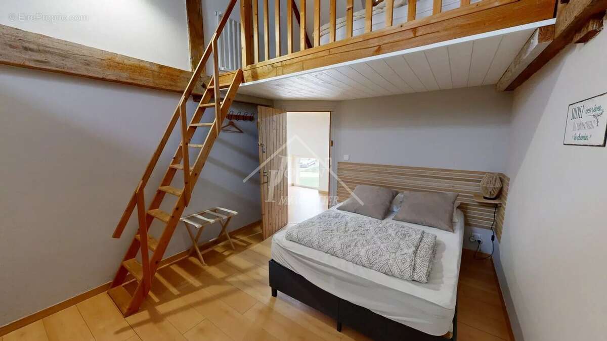 Maison à DOMPIERRE-SUR-BESBRE