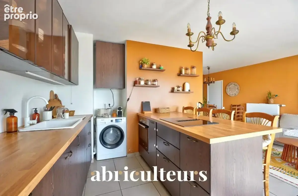 Appartement au dernier étage d'une résidence sécurisé en vente à Saint-Priest (69800) - photo 6