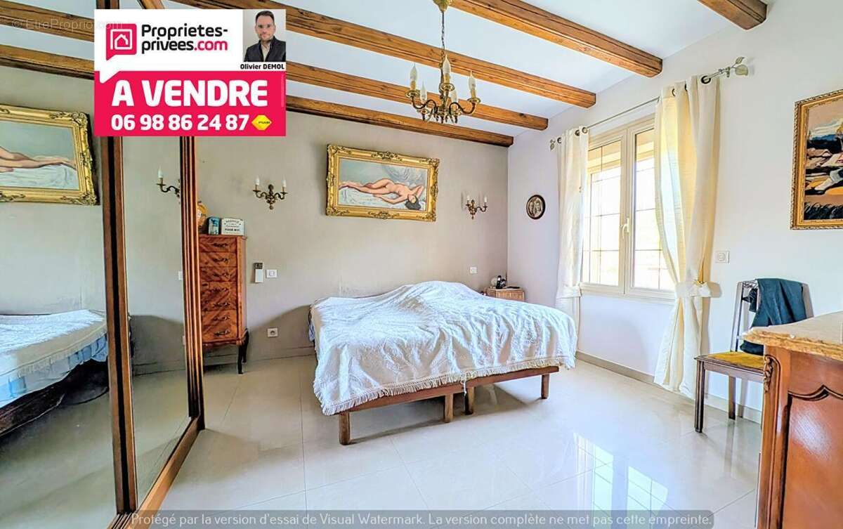 Vaste propriete en deux habitations et nombreuses dependances ! - photo 11