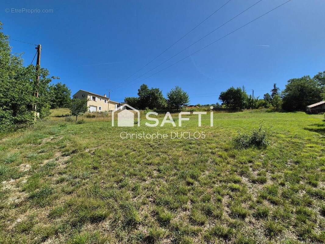 Terrain 1041 m² à Noyers-Sur-Jabron  - photo 2