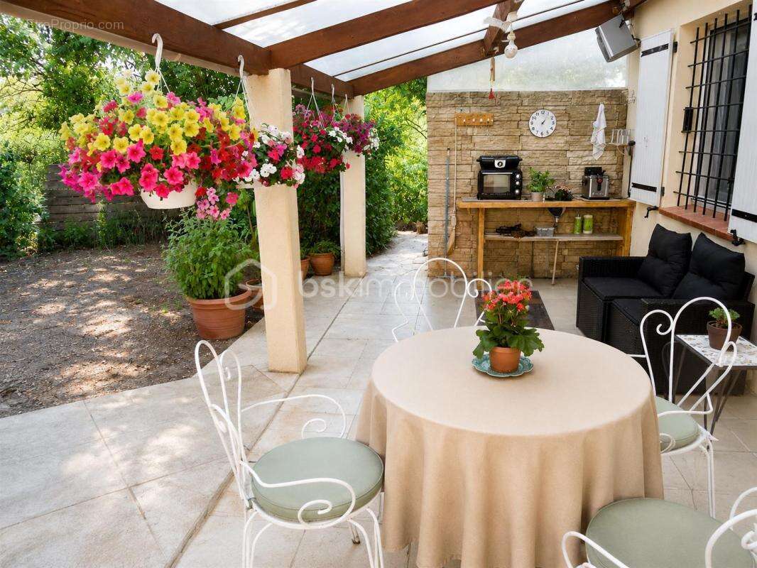 Maison à FLASSANS-SUR-ISSOLE