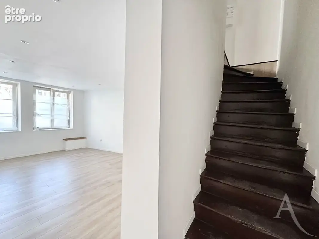 Duplex entièrement rénové, climatisé - 6 pièces (148 m2) - photo 10