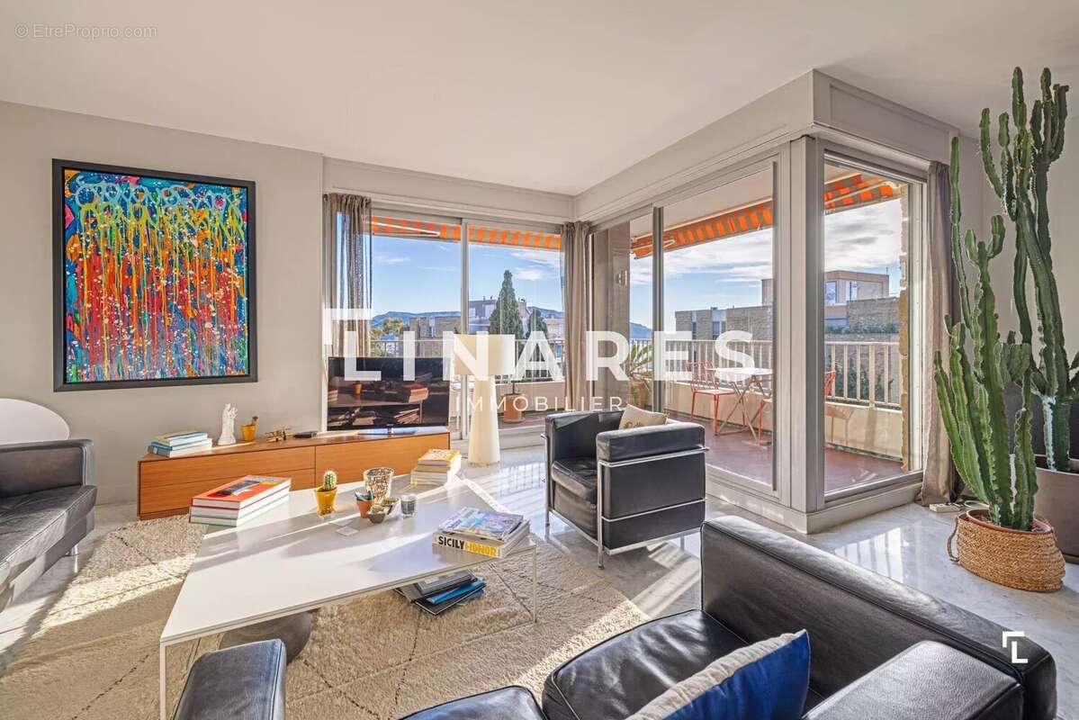 Appartement à MARSEILLE-7E
