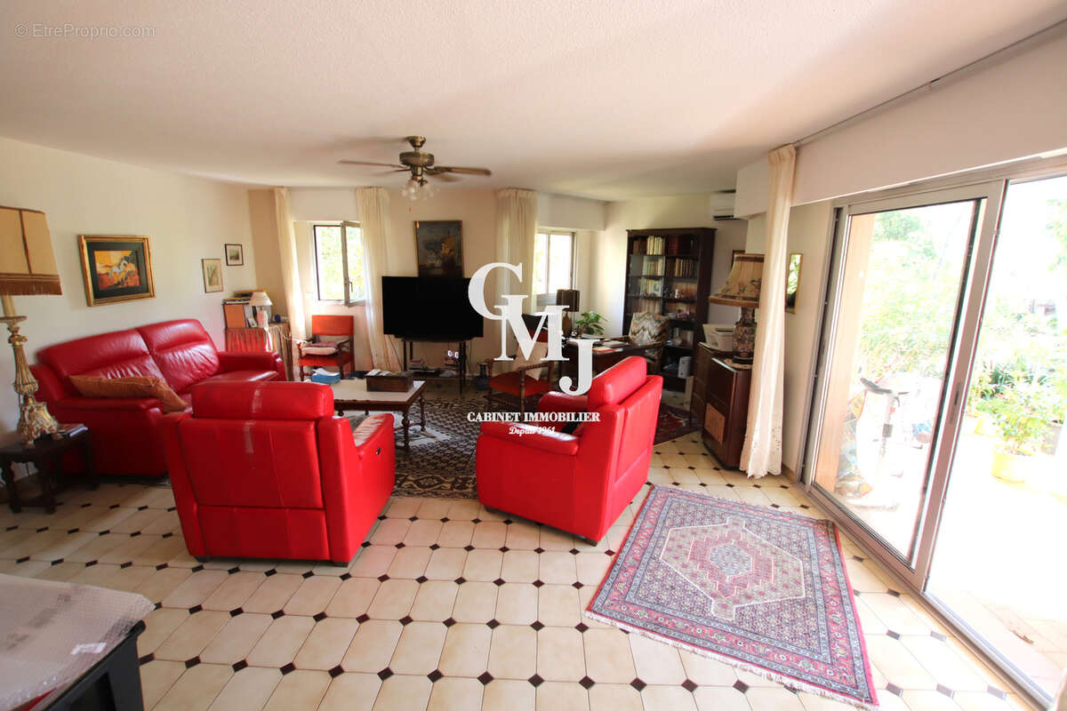 Appartement à SAINT-RAPHAEL