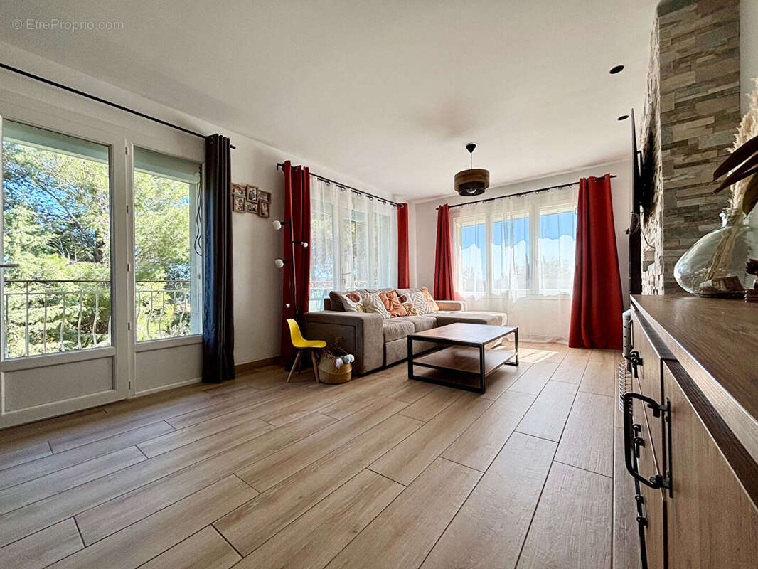 Appartement à PLAN-DE-CUQUES