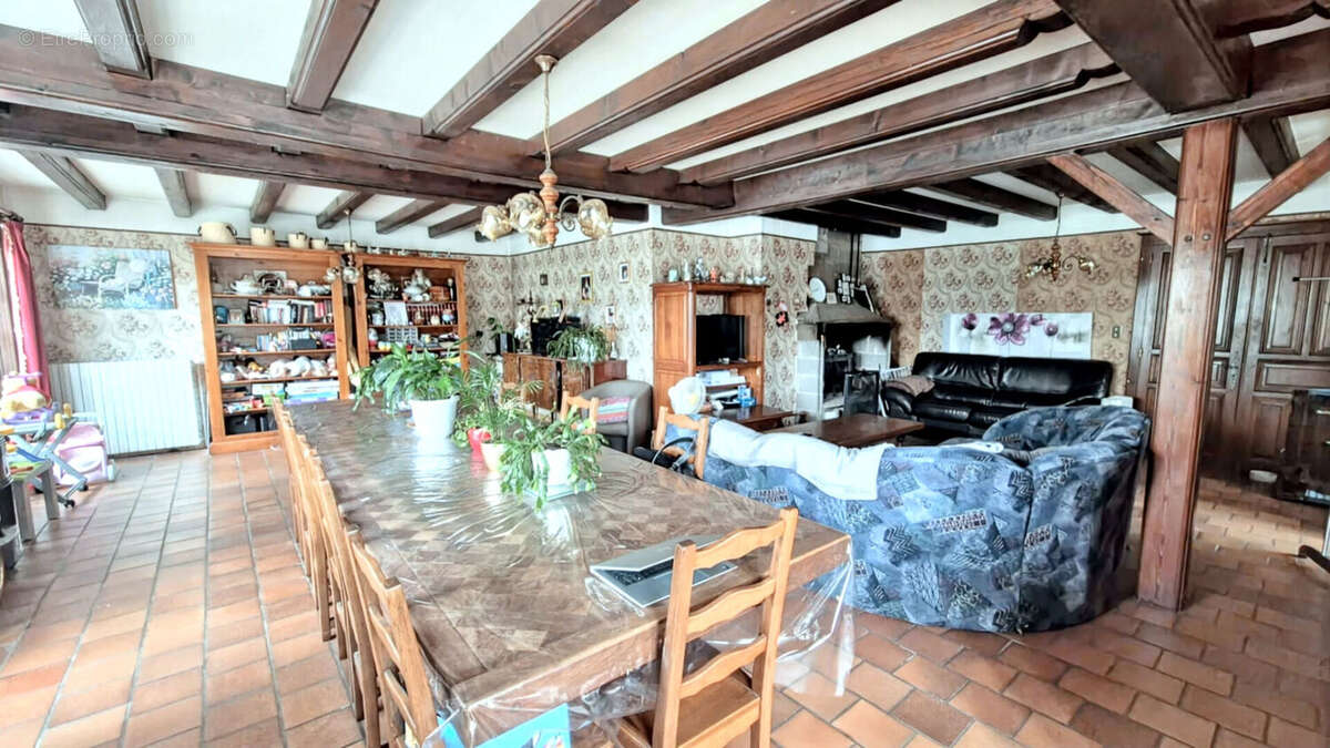 Maison à GIRANCOURT