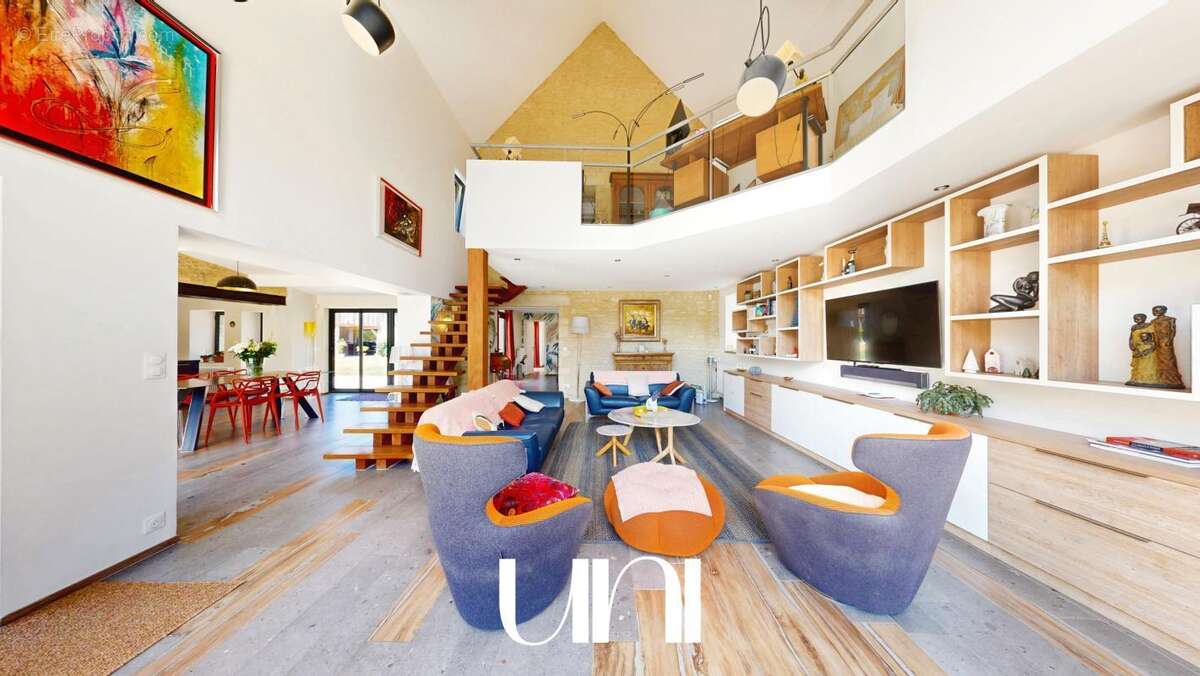 Maison 7 pièces de 264m2 avec jardin clos - Mathieu - photo 18
