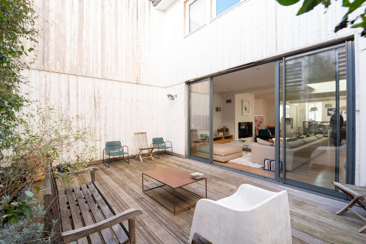 Appartement à BORDEAUX