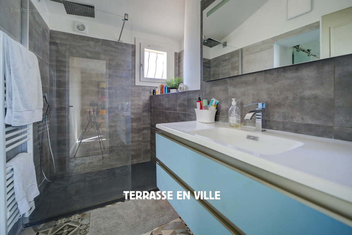 Belle villa renovee 214m2 - quartier fontsainte - t2 independant - piscine - 940 000€ - photo 14