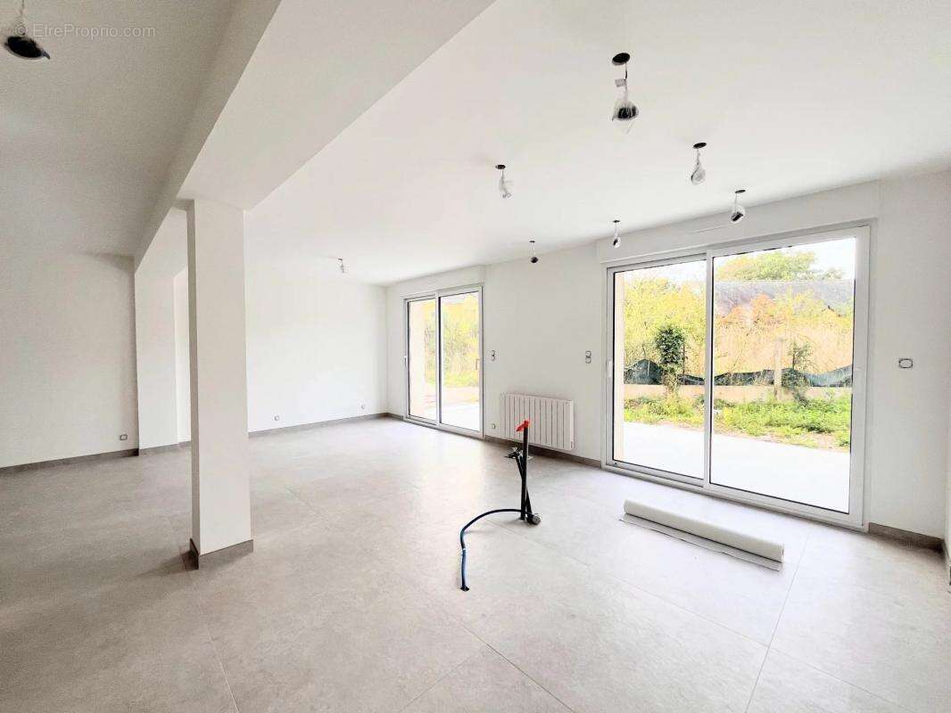 Maison à SAINT-NICOLAS-DE-REDON