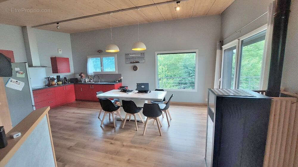 Maison de 2014 à Saint Hippolyte 7 pièces 122 m2 - terrain 938m2 - photo 4