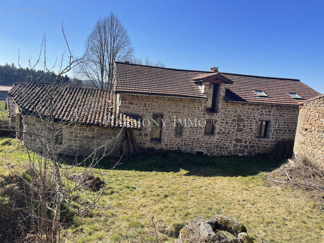 Maison à ESTIVAREILLES