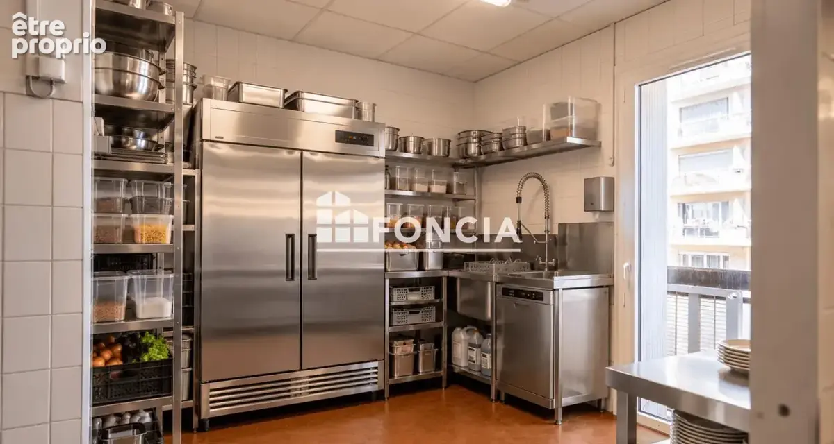 Local commercial idéal pour bureaux, cabinet professionnel, snacking avec deux grandes cave pour stockage – 102 m² - photo 5