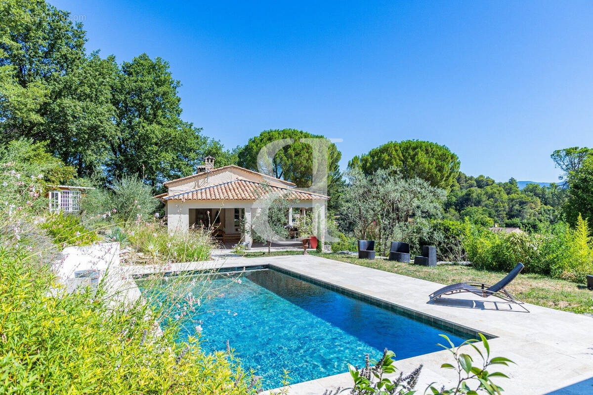 Maison à VAISON-LA-ROMAINE