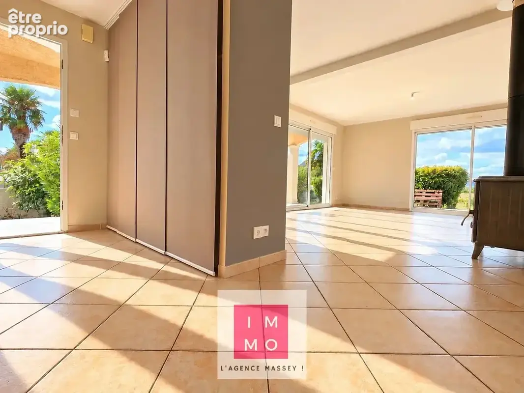 Belle maison familiale de 147 m² avec 5 chambres, terrasses et jardin - photo 8