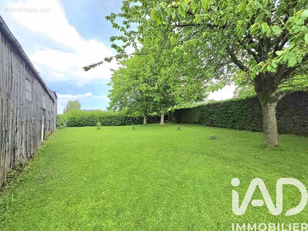Maison 170 m² à Saint-Remy-Chaussee  - photo 5
