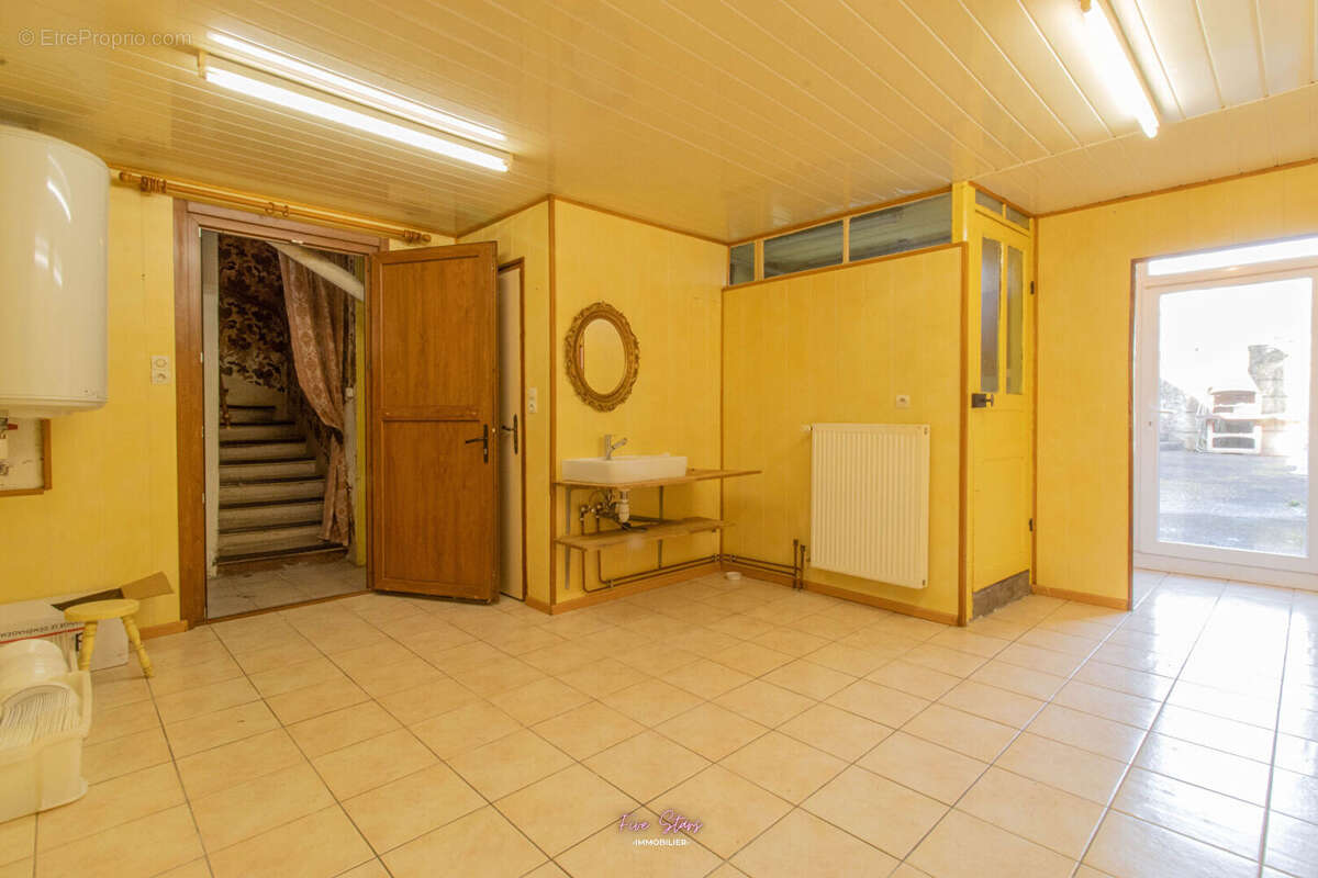 Maison à LANDRES
