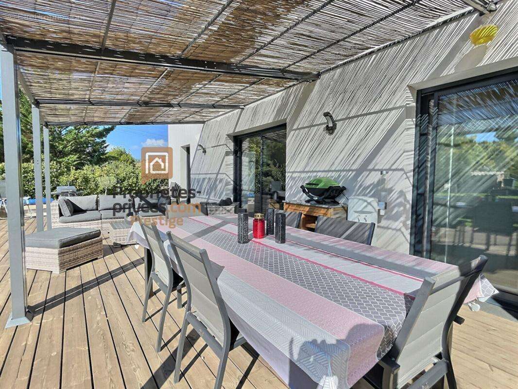 Maison à MONTAUROUX