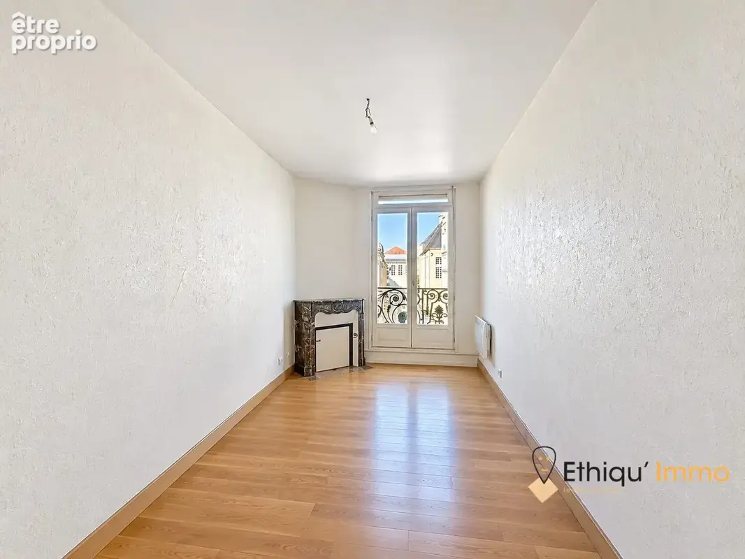 Appartement 5 pièces 122 m² à vendre à Bar-Sur-Aube (10200) - photo 4