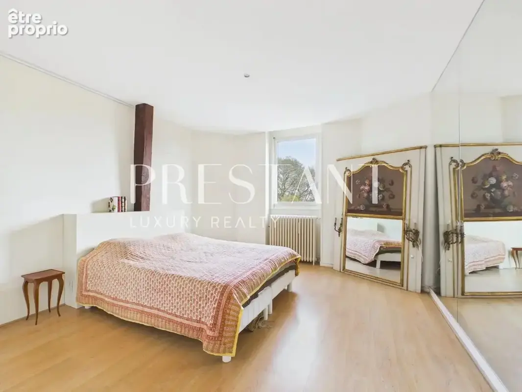 Appartement face au Jardin Public, au cœur de l’une des adresses les plus prestigieuses de Bordeaux. - photo 9