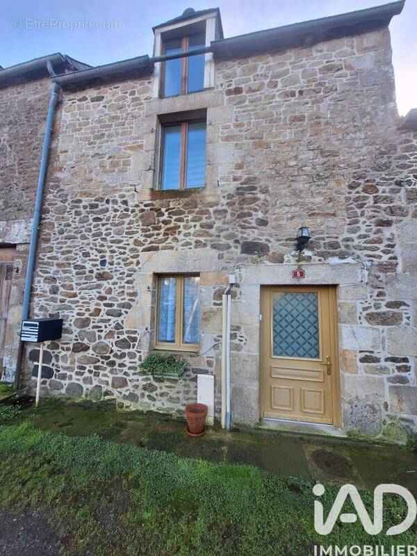 Photo 1 - Maison à SAINT-MELOIR-DES-BOIS