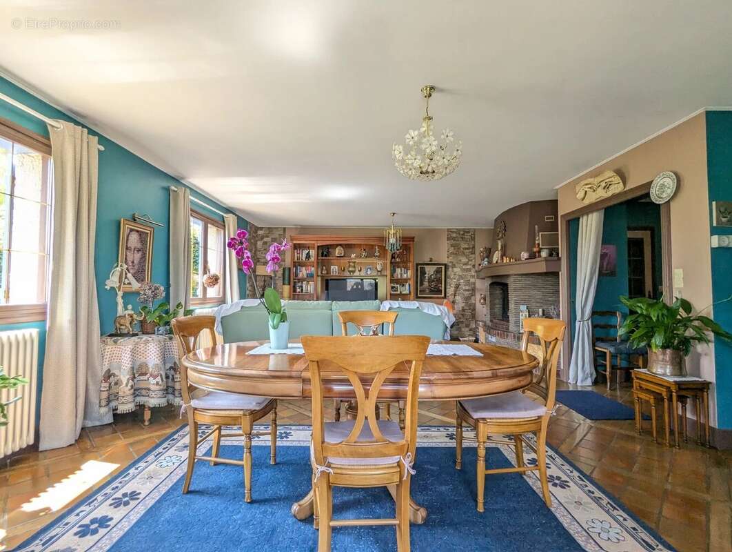 Maison de 205 m² sur sous-sol complet ! - photo 9
