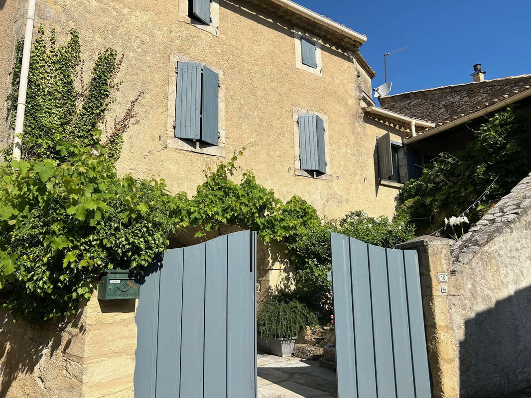 Maison à VALLIGUIERES