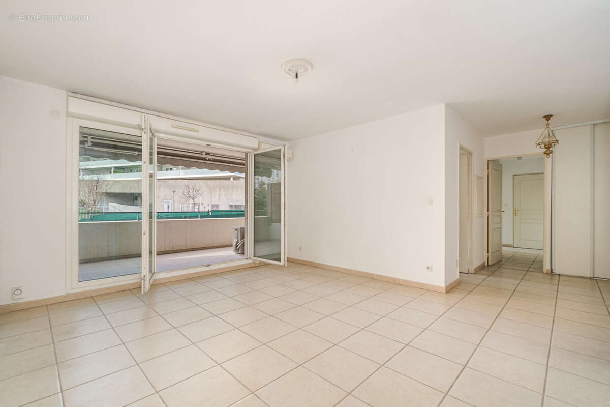 Appartement à MARSEILLE-12E